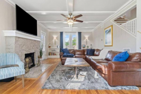 Huge Fenced Yard, New Interior, Boat and Car Parking